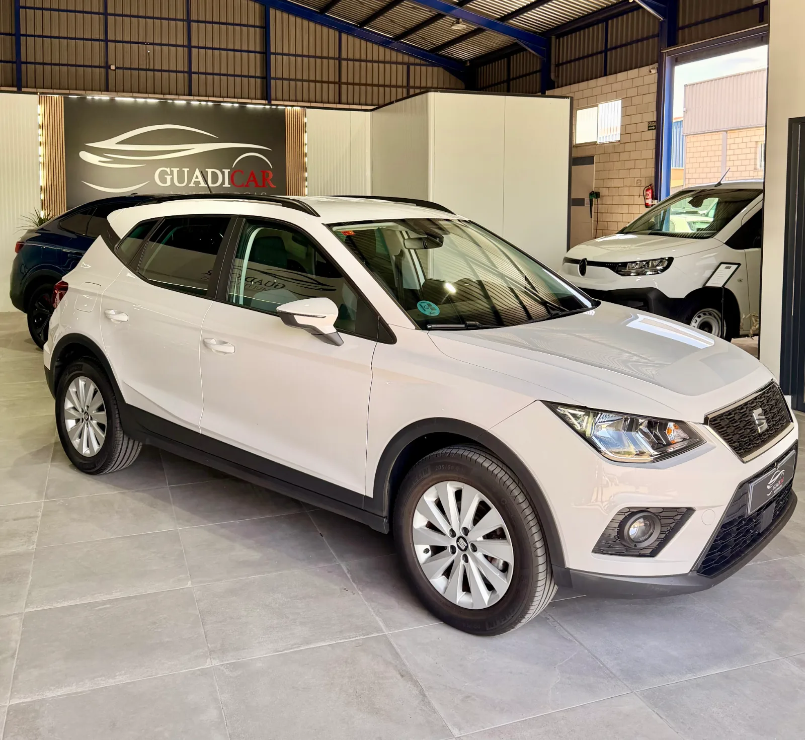 SEAT ARONA — foto 2