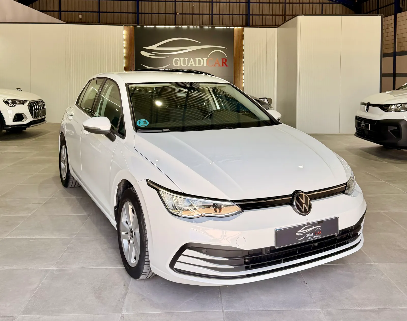 VOLKSWAGEN GOLF — foto 1