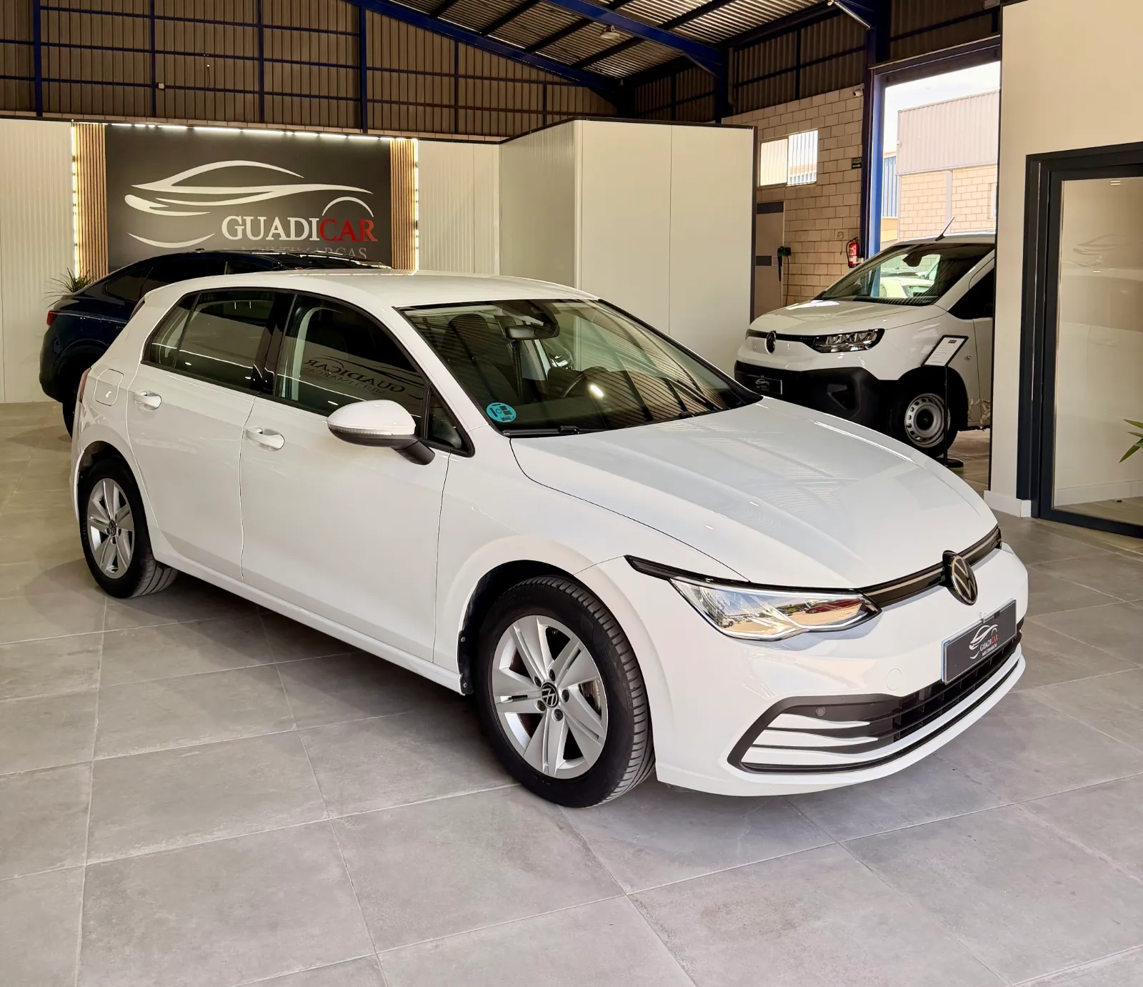 VOLKSWAGEN GOLF — foto 2