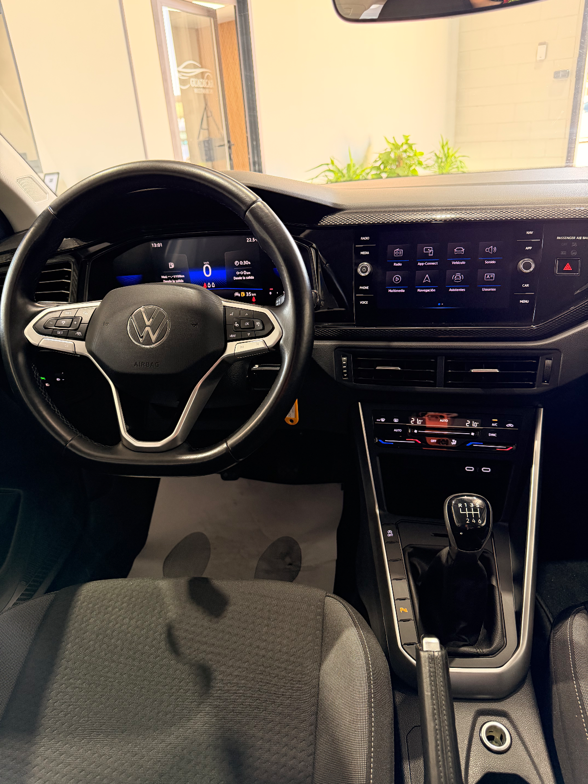 Volkswagen TAIGO — foto 4