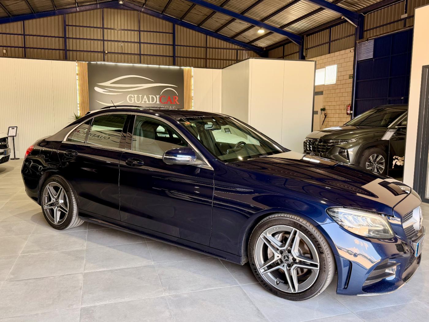 MERCEDES BENZ CLASE C 220d — foto 2