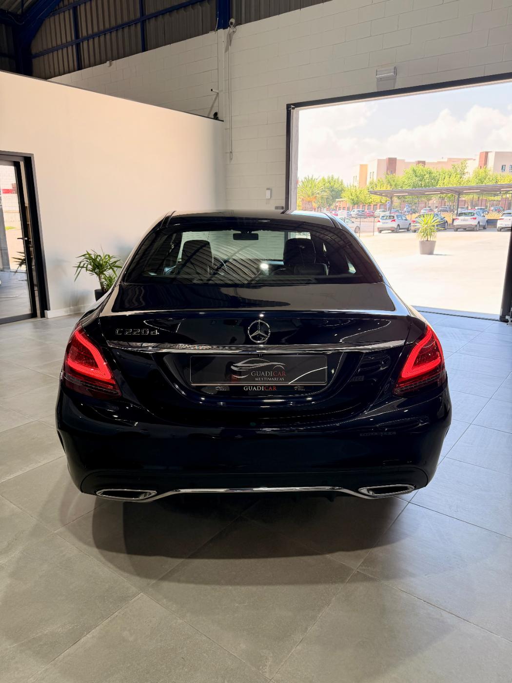 MERCEDES BENZ CLASE C 220d — foto 10