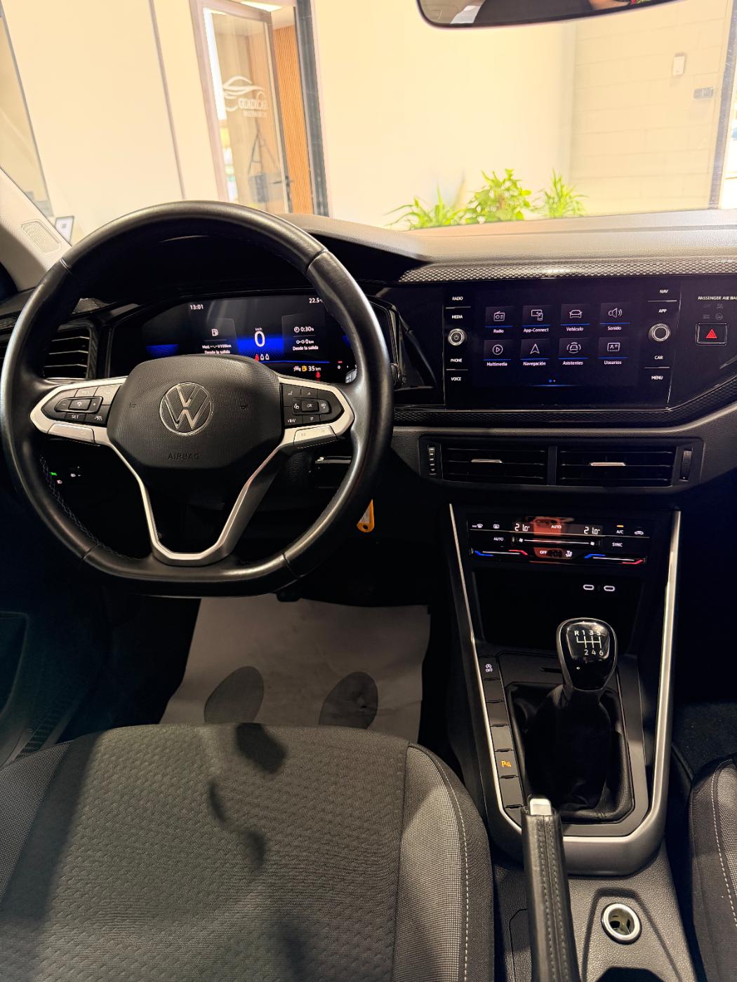 Volkswagen TAIGO — foto 4