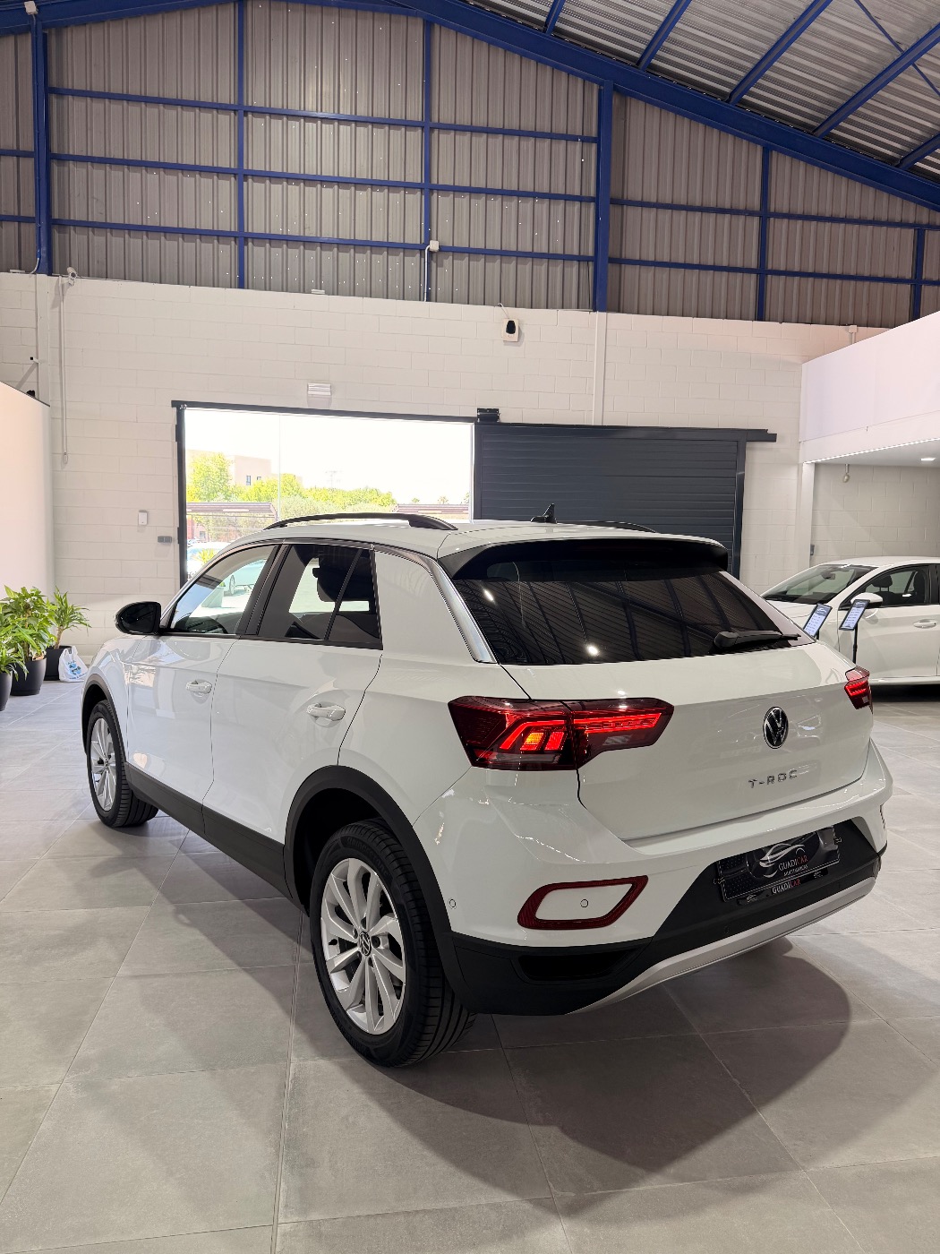 VOLKSWAGEN T-ROC — foto 8