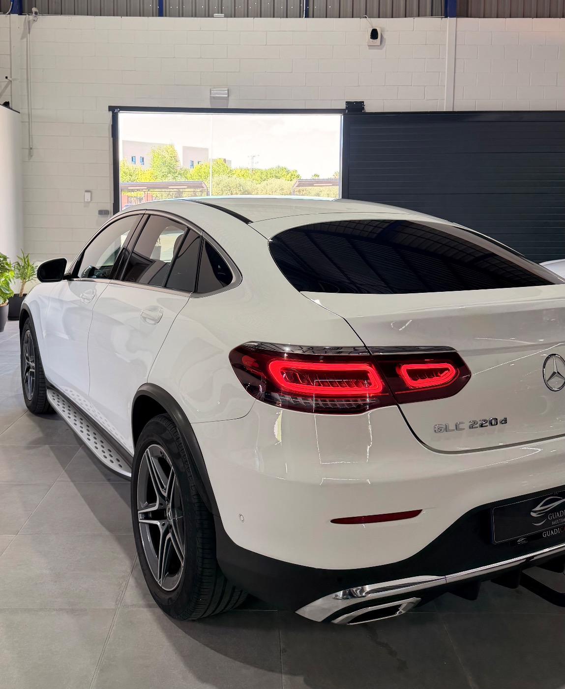 MERCEDES BENZ GLC 220d COUPE 4 MATIC AMG — foto 9