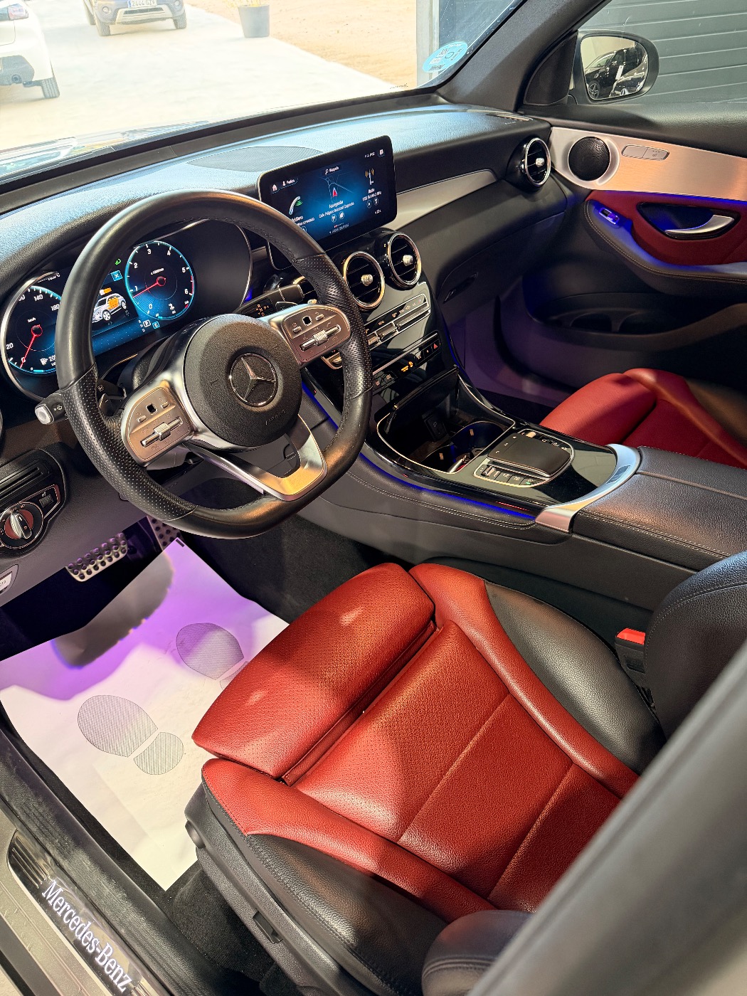 MERCEDES BENZ GLC 200d 4 MATIC — foto 3