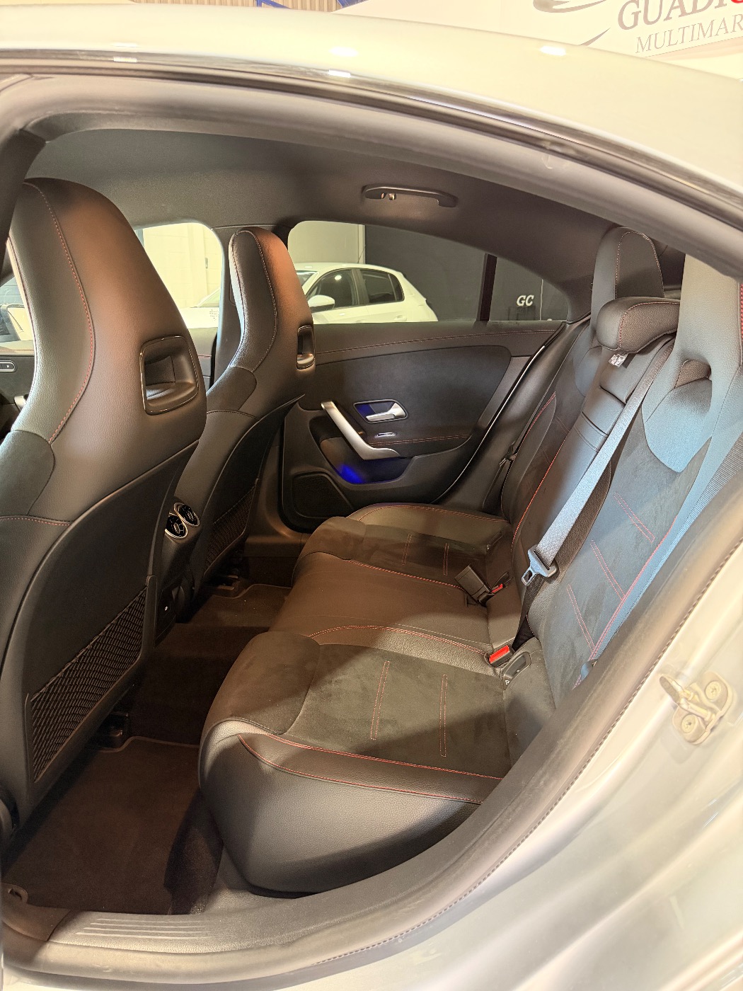 MERCEDES BENZ CLA 200 AMG — foto 6