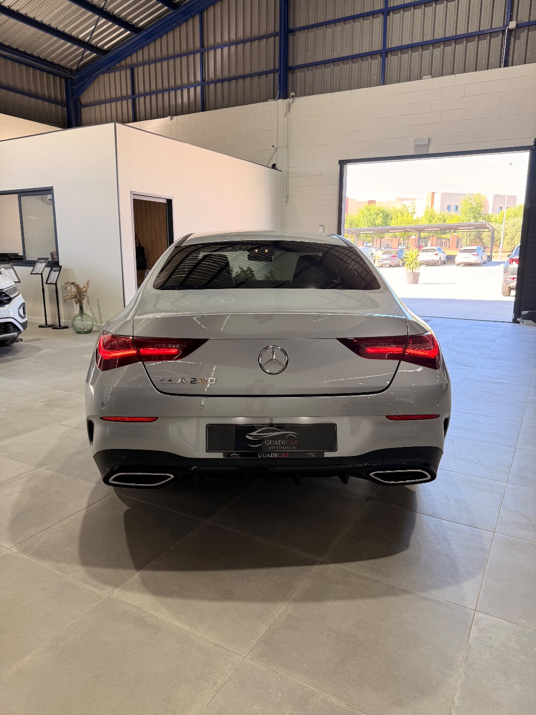 MERCEDES BENZ CLA 200 AMG — foto 9