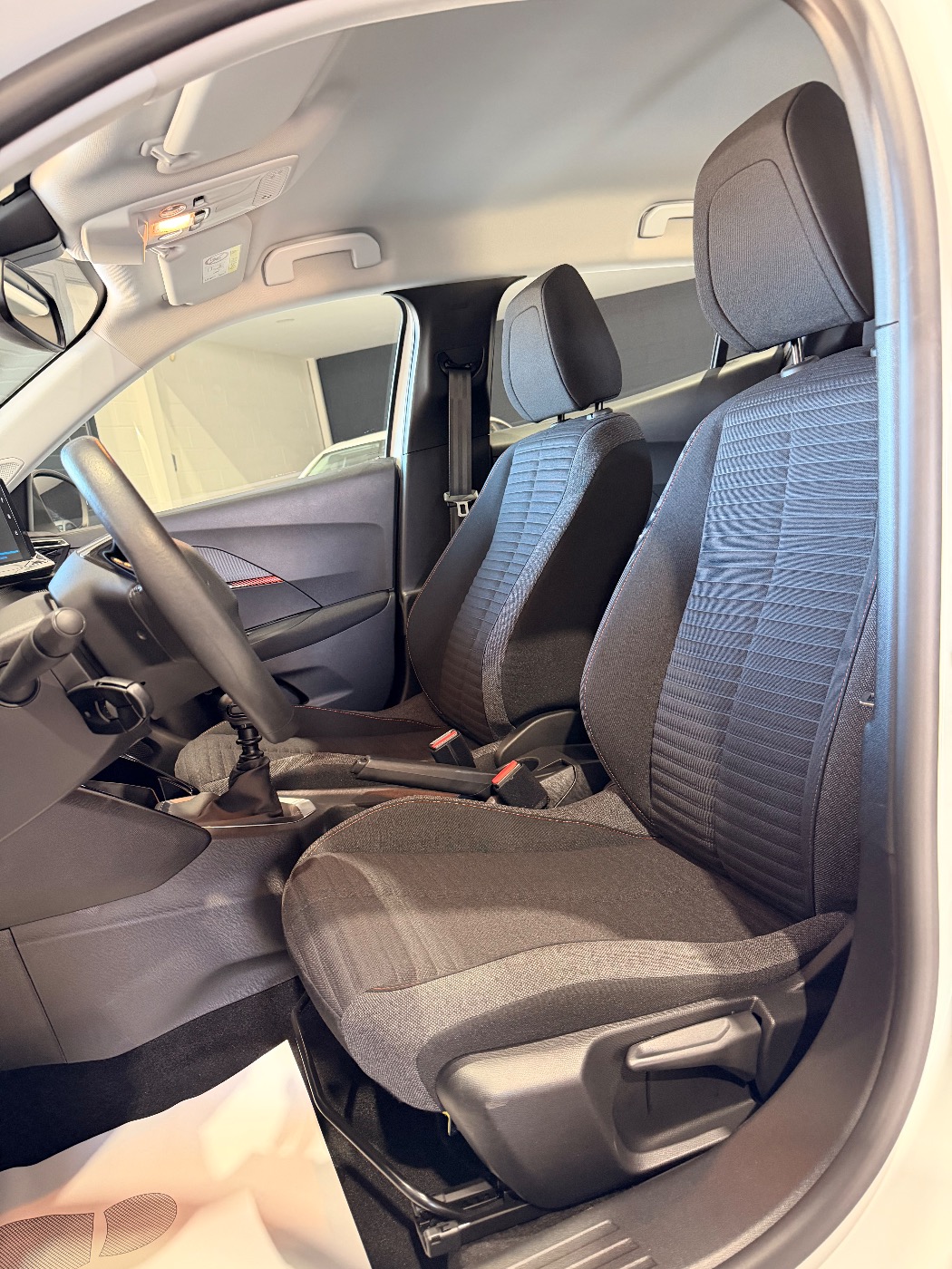 PEUGEOT 2008 Active Pack Blue HDi — foto 4