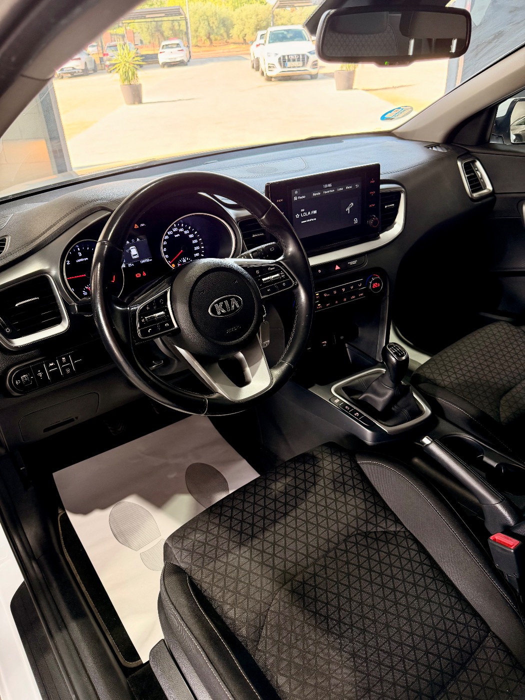KIA CEED — foto 3