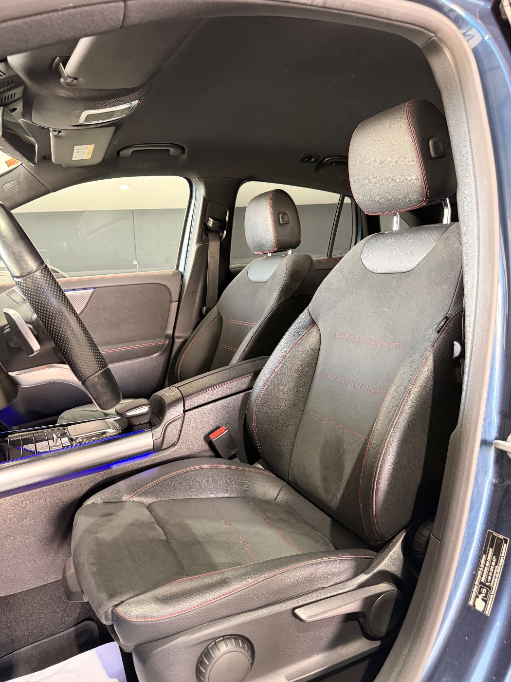 MERCEDES BENZ GLA 200d — foto 4