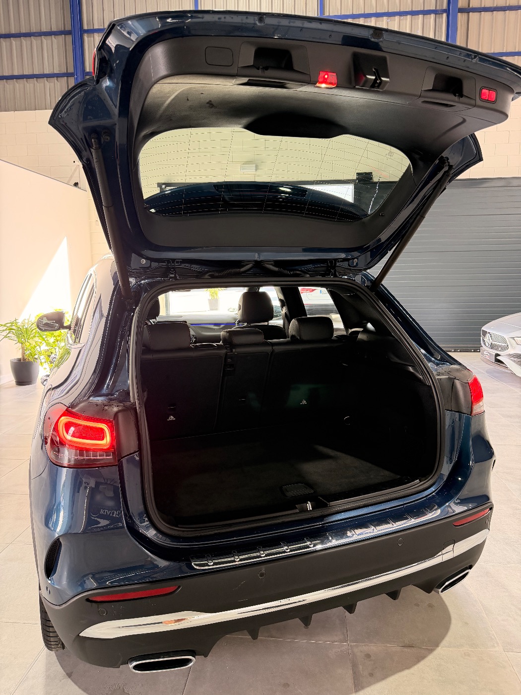 MERCEDES BENZ GLA 200d — foto 7