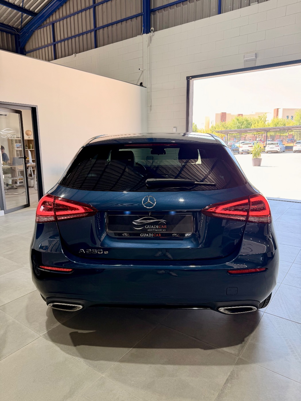MERCEDES BENZ A 250e — foto 7
