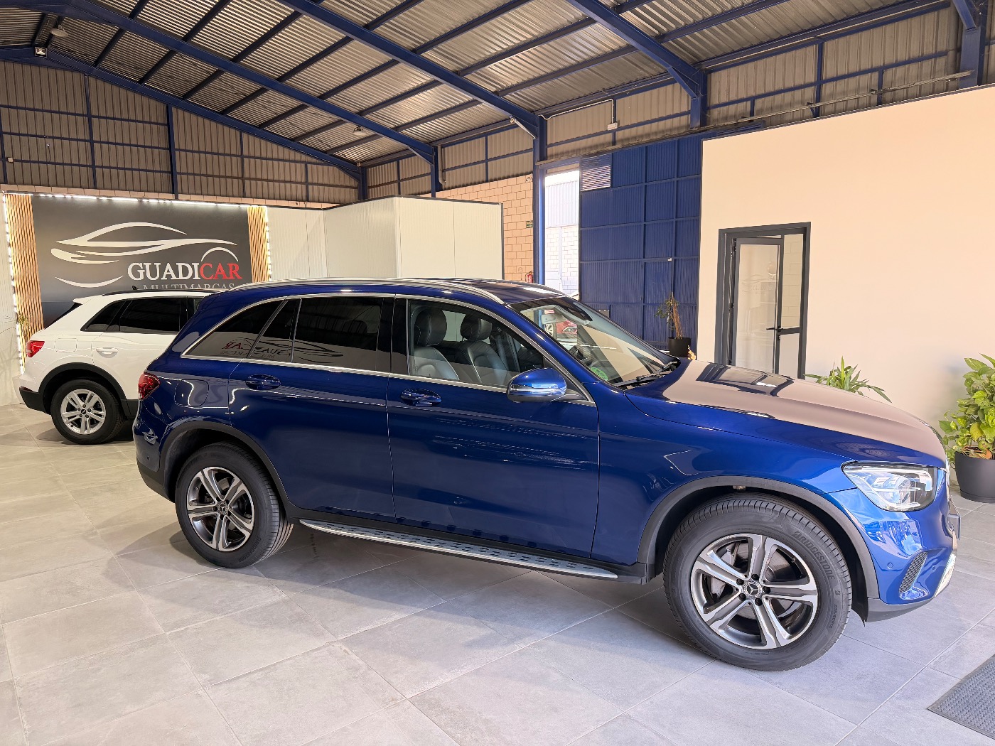 Mercedes-Benz GLC 200d 4 MATIC — foto 2