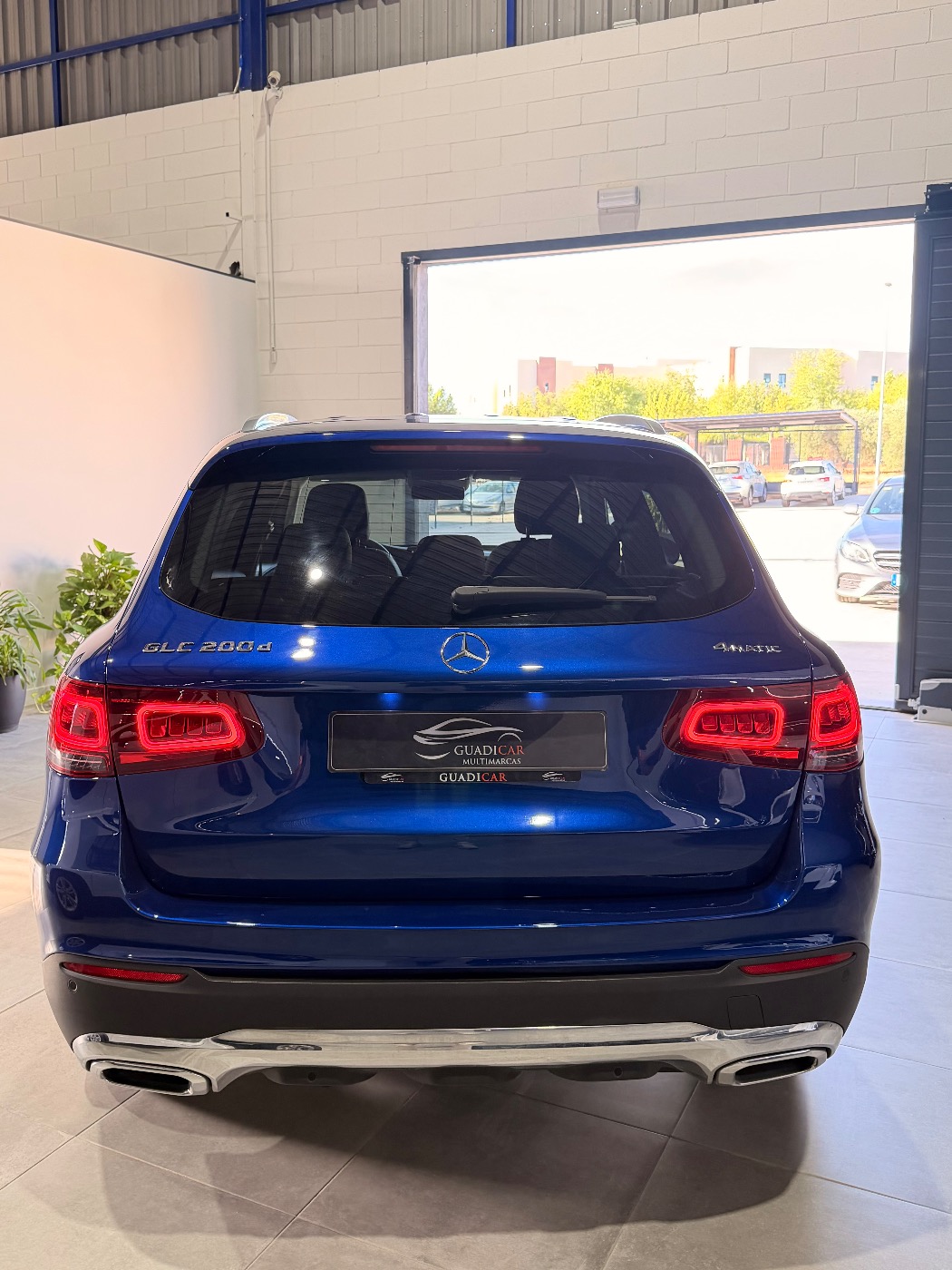 Mercedes-Benz GLC 200d 4 MATIC — foto 9