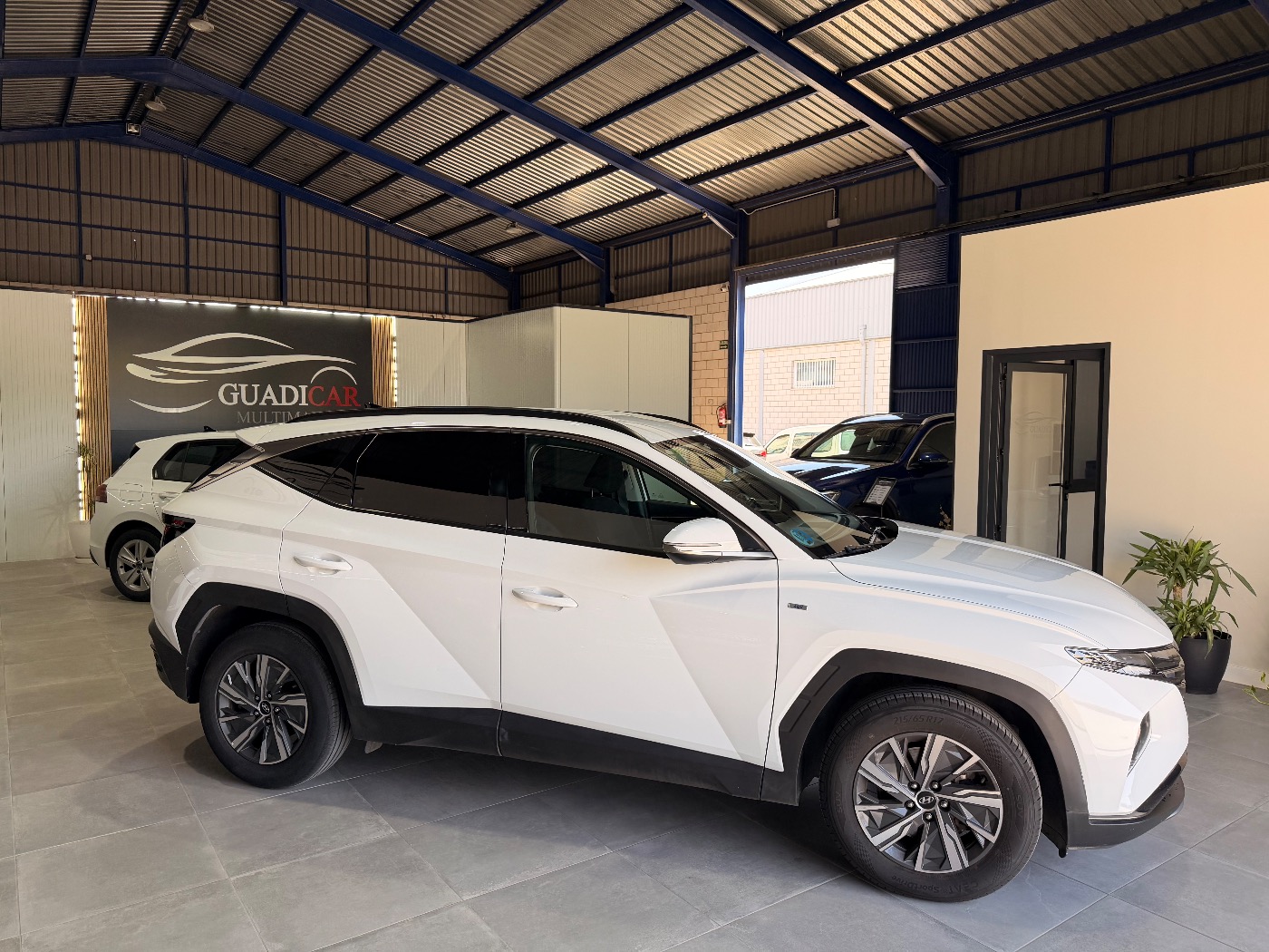 HYUNDAI TUCSON — foto 2