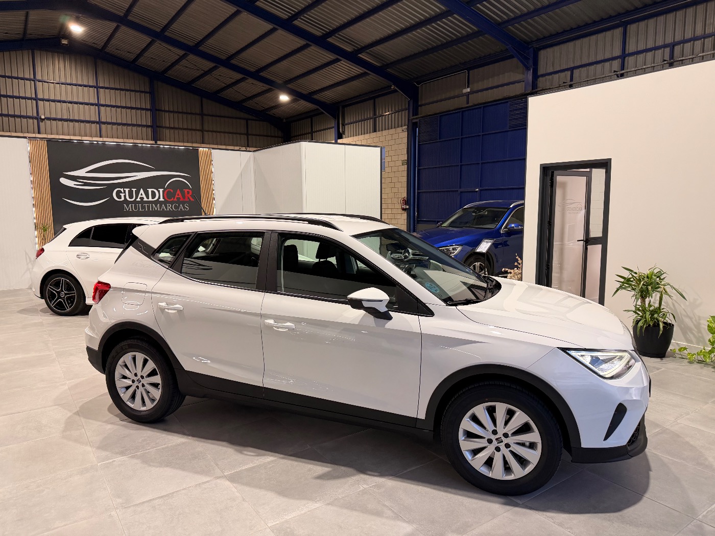 SEAT ARONA — foto 2