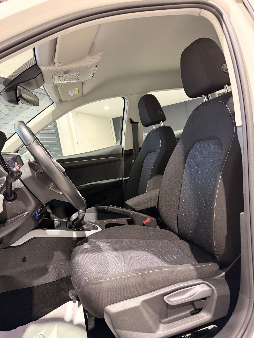 SEAT ARONA — foto 4