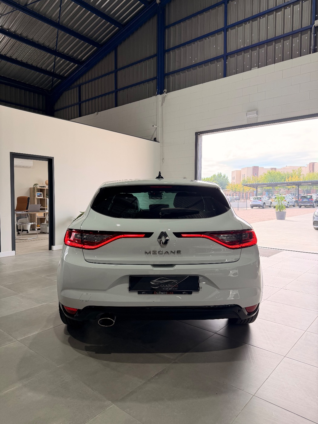 Renault MEGANE — foto 9